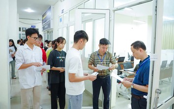 Sinh viên đại học bắt buộc phải biết dùng AI để tốt nghiệp