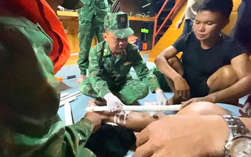 Nghệ An: Kịp thời ứng cứu ngư dân bị gãy chân, xương đâm vào mạch máu lúc 2h sáng