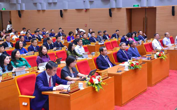 Chủ tịch HĐND TP Hà Nội yêu cầu kiểm tra ngay hóa đơn, nguồn gốc hàng hóa chợ Long Biên