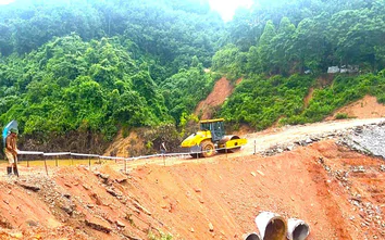 Quốc lộ, cao tốc đã thông suốt, còn 4 điểm tắc trên đường địa phương