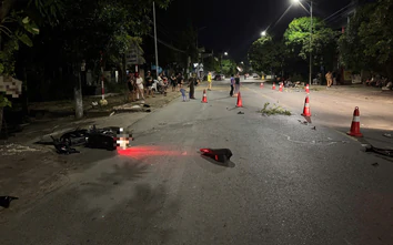 Hai xe máy đối đầu trong đêm trên quốc lộ 37B qua Hưng Yên, bốn thanh niên thương vong