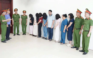 Nghệ An: Triệt phá đường dây "vẽ bệnh", khởi tố 10 bị can