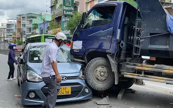 Chọn bảo hiểm xe cơ giới: Khách hàng không chỉ xem bảng giá
