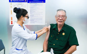 Trao tặng 10 nghìn liều vaccine cúm tới thương bệnh binh, cựu chiến binh