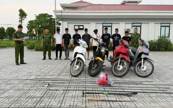 Khởi tố 27 đối tượng mang hung khí gây náo loạn đường phố ở Hưng Yên
