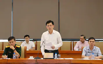 Hoàn thiện cơ chế, gắn phát triển kết cấu hạ tầng với xây dựng tiềm lực quốc phòng an ninh