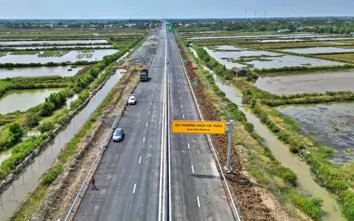 Cà Mau: Đẩy mạnh kết nối hạ tầng, bứt phá logistics xanh