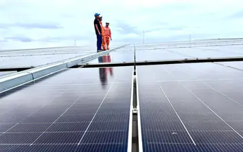 Điện mặt trời mái nhà: Từ khoản tiết kiệm đến "tấm hộ chiếu xanh" của doanh nghiệp