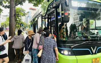 Hành khách vẫn phải mua vé xe buýt trong Vành đai 1: Cơ quan quản lý nói gì?