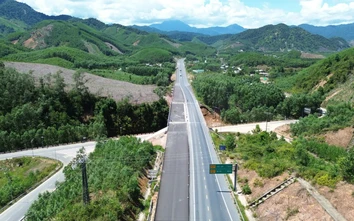 Cao tốc La Sơn - Hòa Liên khai thác 4 làn xe từ tháng 8