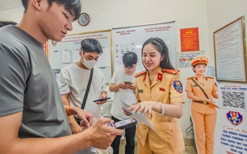 Hà Nội: Người dân đánh giá chất lượng phục vụ của CSGT qua mã QR