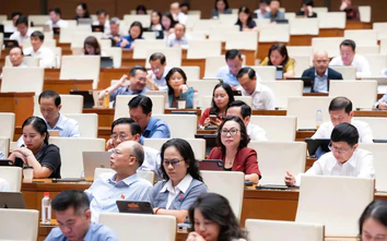 Đại biểu đề nghị hoàn thiện quy định về kiến trúc ven biển, bảo vệ bản sắc văn hóa