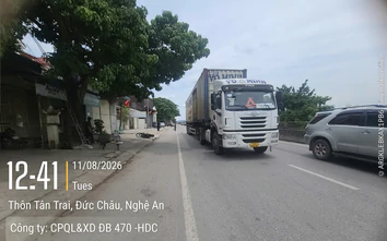 Va chạm giữa xe đầu kéo và xe máy trên quốc lộ 1 qua Nghệ An, 3 người thương vong