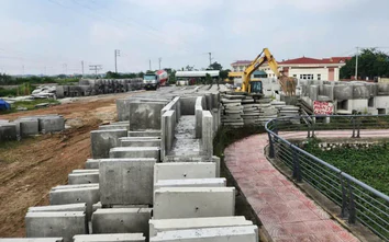 Chủ đầu tư cảnh báo phạt nhà thầu chậm tiến độ dự án nâng cấp QL2