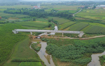 Cầu 80 tỷ đồng mọc chơ vơ trên sông: Nghệ An chốt mốc về đích trước 31/12 âm lịch
