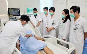 Liên tiếp các ca sốt rét ác tính, thuốc điều trị vượt hơn 1.700km cứu bệnh nhân