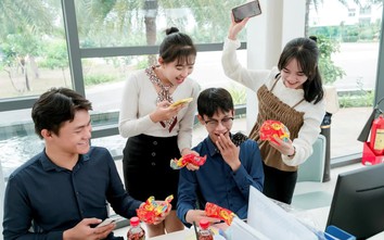 Hai người trúng 100 triệu đồng từ chai nước giải khát, 100 triệu tiếp theo thuộc về ai?
