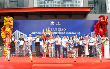 FPT City Đà Nẵng bàn giao giấy chứng nhận quyền sở hữu căn hộ cho cư dân FPT Plaza 3