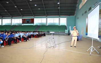 Nha Trang: Gần 500 học sinh được trang bị kỹ năng lái xe an toàn
