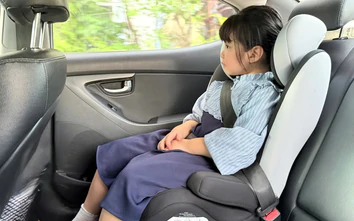 Ghế trẻ em phải đúng vị trí, xe chở học sinh phải có cảnh báo khi trẻ bị bỏ quên