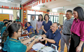 Từ “bồi thường” đến “tái thiết cuộc sống”