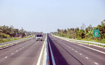 Bộ Xây dựng báo động tình trạng chậm giải ngân tại dự án cao tốc Cần Thơ - Cà Mau