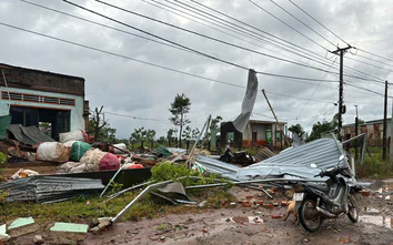 Lốc xoáy làm ảnh hưởng gần 20 hộ dân Gia Lai và gây thiệt hại hơn 100 triệu đồng