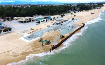 Đẩy nhanh tiến độ, xử lý khẩn cấp sạt lở bờ biển, bờ sông ở Huế trước mùa mưa bão
