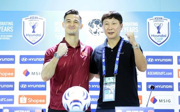 Thắng Thái Lan, HLV Kim Sang-sik hết lời khen ngợi một cái tên của tuyển Việt Nam