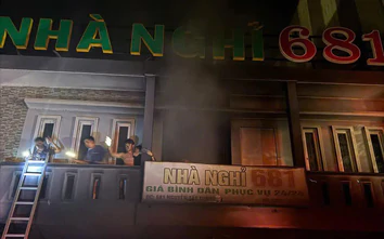 Đà Nẵng: Khống chế đám cháy tại nhà nghỉ, cứu 28 người