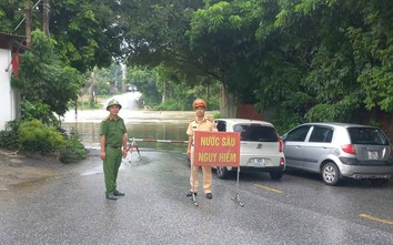 Phú Thọ: Công an bám địa bàn, hỗ trợ người dân ứng phó mưa lũ
