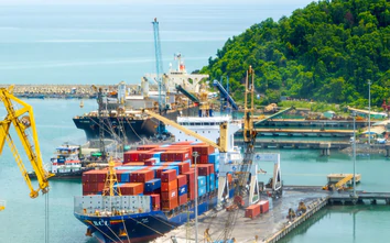 Cảng Chân Mây: Phát triển cảng xanh, thân thiện môi trường