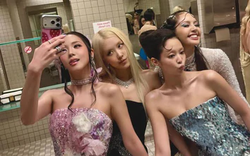 Các thành viên nhóm nhạc BlackPink liên tục báo tin vui