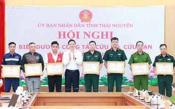 Thái Nguyên: Khen thưởng 11 tập thể, cá nhân cứu hộ vụ lật thuyền tại đập tràn Tân Thái