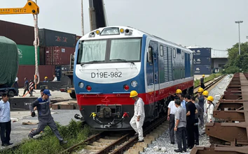 Tiếp nhận đầu máy công suất lớn, đường sắt tăng năng lực sức kéo