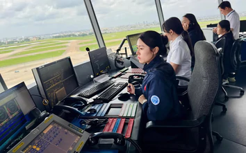 Cao điểm 2/9: Làm gì để máy bay không phải "xếp hàng" trên trời?