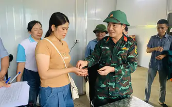 Niềm vui của người dân Mường Than trong những ngôi nhà mới
