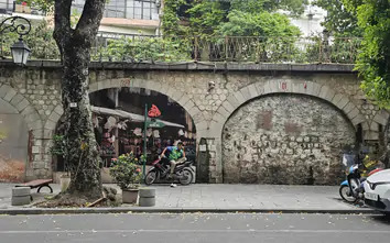 Chỉnh trang 131 vòm cầu Phùng Hưng: Bảo tồn di sản phải gắn với phát triển đô thị
