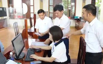 Nghệ An: Nỗ lực tháo gỡ tình trạng "mất cân đối cán bộ" ở cấp xã, phường