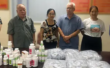 Khởi tố hai đối tượng trộn thuốc giảm đau vào thuốc Đông y, quảng cáo "chữa bách bệnh"