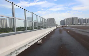 Cận cảnh 9km tường chống ồn trên Vành đai 3 TP.HCM