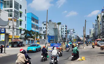 TP.HCM: Cấm ô tô lưu thông một chiều trên đường Cách Mạng Tháng Tám từ 13/8
