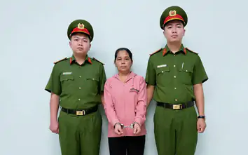 Bắt khẩn cấp nữ bảo mẫu liên quan vụ bạo hành trẻ em tại cơ sở mầm non