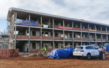 Gấp rút hoàn thiện trường nội trú vùng biên trước năm học mới