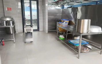 Phường Tây Mỗ dừng nhà cung cấp suất ăn trường Nguyễn Quý Đức vì chậm chia suất