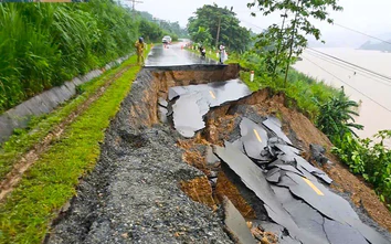 Cục Đường bộ cảnh báo nguy cơ bão, mưa lớn, sạt lở, yêu cầu sẵn sàng ứng phó