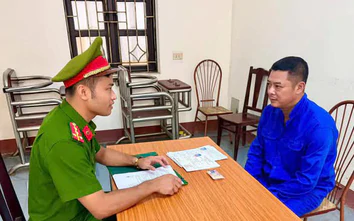 Phú Thọ: Khởi tố đối tượng sử dụng giấy phép lái xe giả để lái thuê 