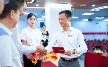 Hà Nội: Sát hạch cấp chứng chỉ môi giới bất động sản cho 350 thí sinh