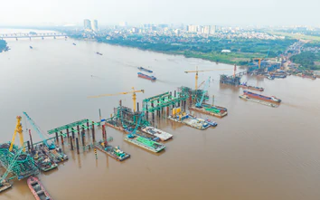 Hà Nội: Ba đại công trường cầu vượt sông Hồng cùng tăng tốc, chạy đua về đích trước APEC