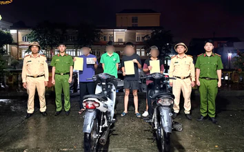 Công an xác minh nhóm thiếu niên đi xe máy không biển số, đánh võng ở Lào Cai
